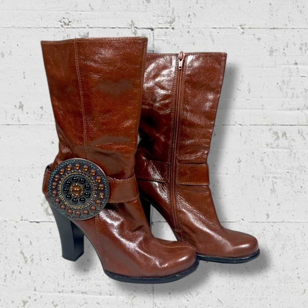 Vintage Y2K Baci Rebecca Leather Heeled Boots w/ Studded Medallion